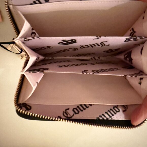 NWT Juicy Couture Girls Only Med Tab Zip Around Black Quilted Charmed wallet bag - Picture 7 of 7